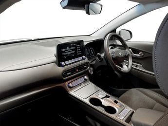 HYUNDAI KONA 39kWh Premium SUV 5dr Electric Auto (10.5kW Charger) (136 ps)