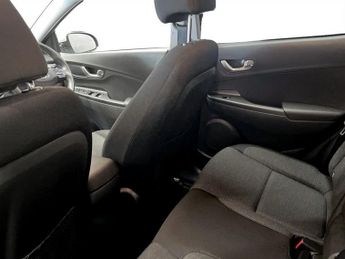 HYUNDAI KONA 39kWh Premium SUV 5dr Electric Auto (10.5kW Charger) (136 ps)