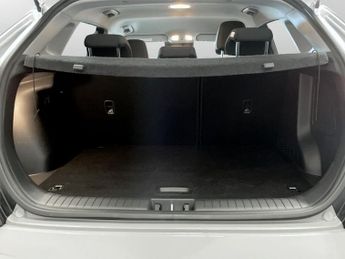 HYUNDAI KONA 39kWh Premium SUV 5dr Electric Auto (10.5kW Charger) (136 ps)
