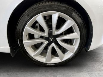 TESLA Model 3 Standard Range Plus Saloon 4dr Electric Auto RWD (241 bhp)