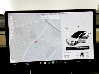 TESLA Model 3 Standard Range Plus Saloon 4dr Electric Auto RWD (241 bhp)