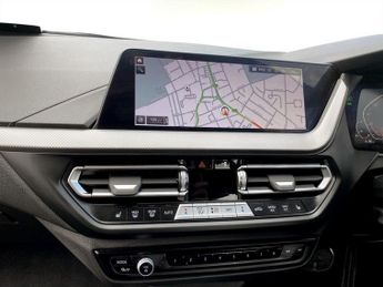 BMW 1 SERIES 1.5 118i M Sport (LCP) Hatchback 5dr Petrol DCT Euro 6 (s/s) (13