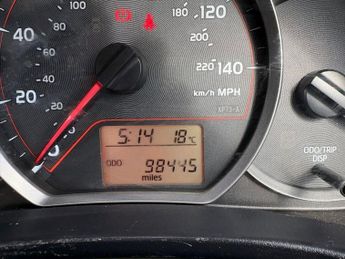 TOYOTA YARIS 1.4 D-4D Icon Plus Hatchback 5dr Diesel Manual Euro 5 (90 ps)