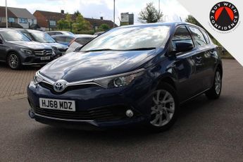 TOYOTA AURIS 1.8 VVT-h Icon Tech Hatchback 5dr Petrol Hybrid CVT Euro 6 (s/s)