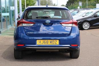 TOYOTA AURIS 1.8 VVT-h Icon Tech Hatchback 5dr Petrol Hybrid CVT Euro 6 (s/s)