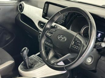 HYUNDAI I10 1.2 Premium Hatchback 5dr Petrol Auto Euro 6 (s/s) (84 ps)