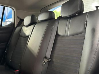 NISSAN LEAF 40kWh N-Connecta Hatchback 5dr Electric Auto (150 ps)