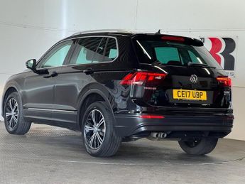 VOLKSWAGEN TIGUAN 2.0 TDI BlueMotion Tech SE Navigation SUV 5dr Diesel DSG 4Motion