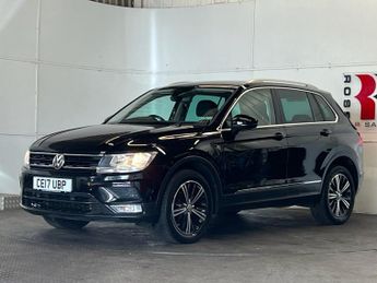VOLKSWAGEN TIGUAN 2.0 TDI BlueMotion Tech SE Navigation SUV 5dr Diesel DSG 4Motion