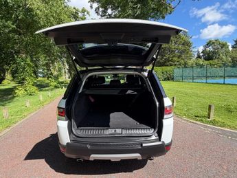 LAND ROVER RANGE ROVER SPORT 3.0 SD V6 HSE SUV 5dr Diesel Auto 4WD Euro 6 (s/s) (306 ps)