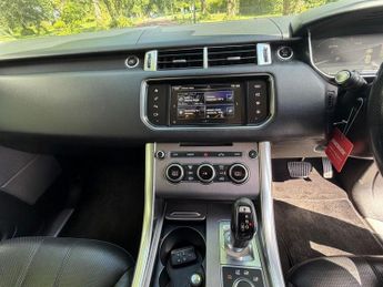 LAND ROVER RANGE ROVER SPORT 3.0 SD V6 HSE SUV 5dr Diesel Auto 4WD Euro 6 (s/s) (306 ps)