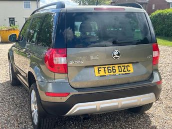 SKODA YETI 1.2 TSI SE Outdoor 5dr Petrol Manual Euro 6 (s/s) (110 ps)
