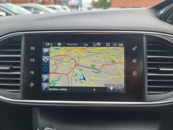 PEUGEOT 308 2.0 BlueHDi Allure Hatchback 5dr Diesel EAT Euro 6 (s/s) (150 ps