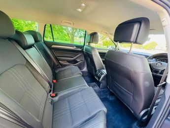 VOLKSWAGEN PASSAT 2.0 TDI BlueMotion Tech Alltrack Estate 5dr Diesel DSG 4Motion E