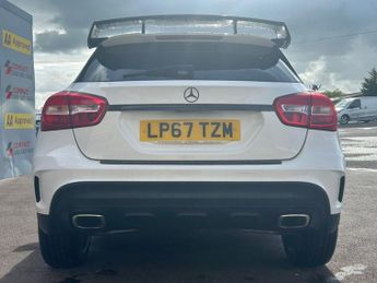 MERCEDES-BENZ GLA 2.1 GLA220d AMG Line SUV 5dr Diesel 7G-DCT 4MATIC Euro 6 (s/s) (