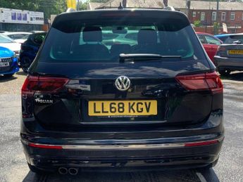 VOLKSWAGEN TIGUAN 2.0 TDI R-Line SUV 5dr Diesel DSG Euro 6 (s/s) (150 ps)