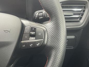 FORD KUGA 2.5 EcoBoost Duratec 14.4kWh ST-Line First Edition SUV 5dr Petro