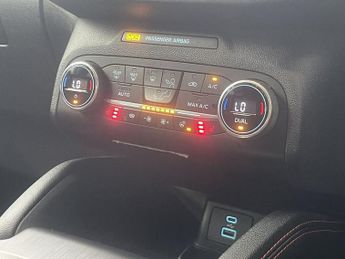 FORD KUGA 2.5 EcoBoost Duratec 14.4kWh ST-Line First Edition SUV 5dr Petro