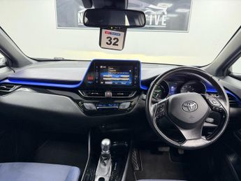 TOYOTA C-HR 1.8 VVT-h Dynamic SUV 5dr Petrol Hybrid CVT Euro 6 (s/s) (122 ps