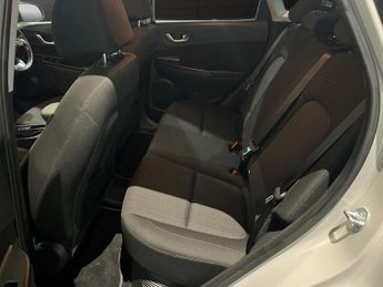 HYUNDAI KONA 1.6 h-GDi Premium SUV 5dr Petrol Hybrid DCT Euro 6 (s/s) (141 ps