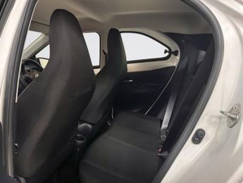 TOYOTA AYGO X 1.0 VVT-i Pure Hatchback 5dr Petrol x-shift Euro 6 (s/s) (72 ps)