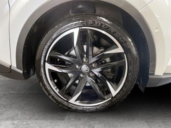 TOYOTA C-HR 2.0 VVT-h GR SPORT SUV 5dr Petrol Hybrid CVT Euro 6 (s/s) (184 p