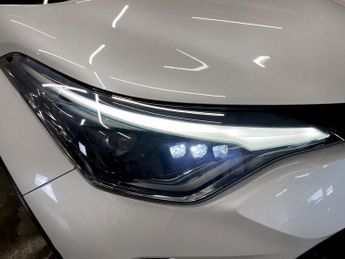TOYOTA C-HR 2.0 VVT-h GR SPORT SUV 5dr Petrol Hybrid CVT Euro 6 (s/s) (184 p