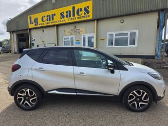 Renault Captur 1.5 dCi ENERGY Iconic SUV 5dr Diesel EDC Euro 6 (s/s) (90 ps)
