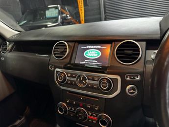 LAND ROVER DISCOVERY 4 3.0 SD V6 Landmark SUV 5dr Diesel Auto 4WD Euro 6 (s/s) (256 bhp