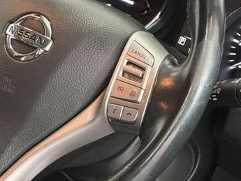 NISSAN QASHQAI 1.6 dCi Tekna SUV 5dr Diesel XTRON 2WD Euro 6 (s/s) (130 ps)