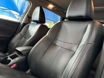 NISSAN QASHQAI 1.6 dCi Tekna SUV 5dr Diesel XTRON 2WD Euro 6 (s/s) (130 ps)
