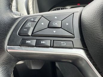 NISSAN JUKE 1.0 DIG-T Tekna SUV 5dr Auto