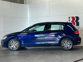 VOLKSWAGEN GOLF 1.6 TDI SE Hatchback 5dr Diesel DSG Euro 6 (s/s) (115 ps)