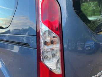 FORD TOURNEO CONNECT 1.5 EcoBlue Zetec MPV 5dr Diesel Manual Euro 6 (s/s) (120 ps)