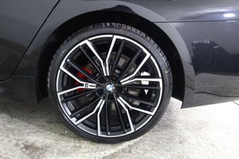 BMW 5 SERIES 2.0 520d MHT M Sport Steptronic Euro 6 (s/s) 4dr