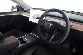 TESLA MODEL Y Auto RWD 5dr