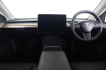 TESLA MODEL Y Auto RWD 5dr