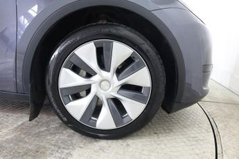TESLA MODEL Y Auto RWD 5dr