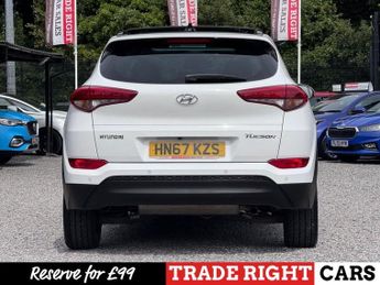 HYUNDAI TUCSON 1.7 CRDi Blue Drive Premium SE [Pan Roof] 5dr - AUTO!