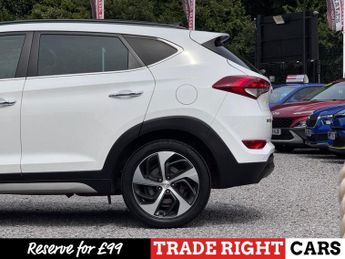 HYUNDAI TUCSON 1.7 CRDi Blue Drive Premium SE [Pan Roof] 5dr - AUTO!