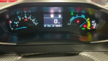PEUGEOT E-2008 50kWh Active Premium SUV 5dr Electric Auto (136 ps)