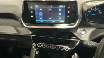 PEUGEOT E-2008 50kWh Active Premium SUV 5dr Electric Auto (136 ps)