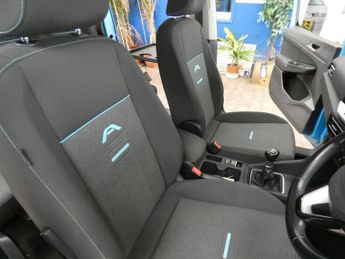FORD GRAND TOURNEO CONNECT 2.0 EcoBlue Active MPV 5dr Diesel Manual Euro 6 (s/s) (122 ps)