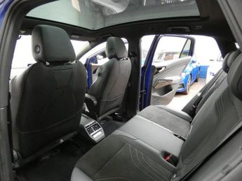 VOLKSWAGEN ID.5 Pro 77kWh Style SUV 5dr Electric Auto (174 ps)