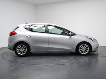 KIA CEED 1.6 CRDi 2 Hatchback 5dr Diesel Auto Euro 5 (126 bhp)