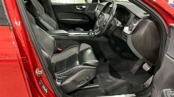 VOLVO XC60 2.0h T6 Recharge 11.6kWh R-Design SUV 5dr Petrol Plug-in Hybrid 