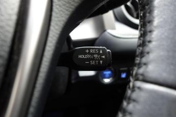 TOYOTA RAV4 2.5 VVT-h Icon SUV 5dr Petrol Hybrid CVT Euro 6 (s/s) (197 ps)