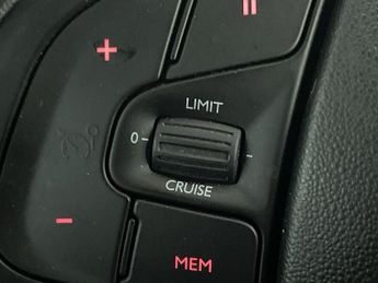 CITROEN C4 CACTUS 1.2 PureTech Flair Hatchback 5dr Petrol ETG5 Euro 6 (s/s) (82 ps