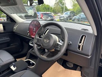 MINI COUNTRYMAN 1.5C MHEV Classic SUV 5dr Petrol Hybrid Auto Euro 6 (s/s) (170 p