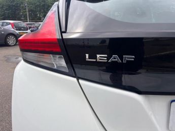 NISSAN LEAF 40kWh Acenta Hatchback 5dr Electric Auto (150 ps)